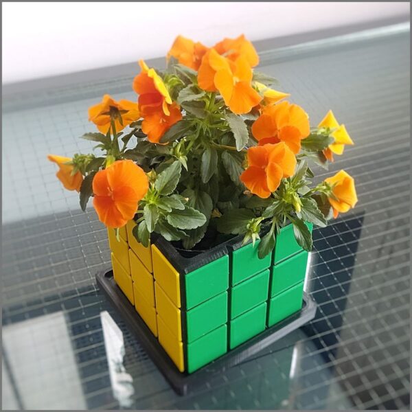 04-MP2 . Maceta Cubo RUBIK Plástico 3D En 5 Colores - Imagen 2