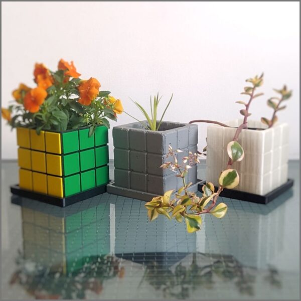 04-MC0 . Maceta Cubo RUBIK En Cemento Natural - Imagen 3